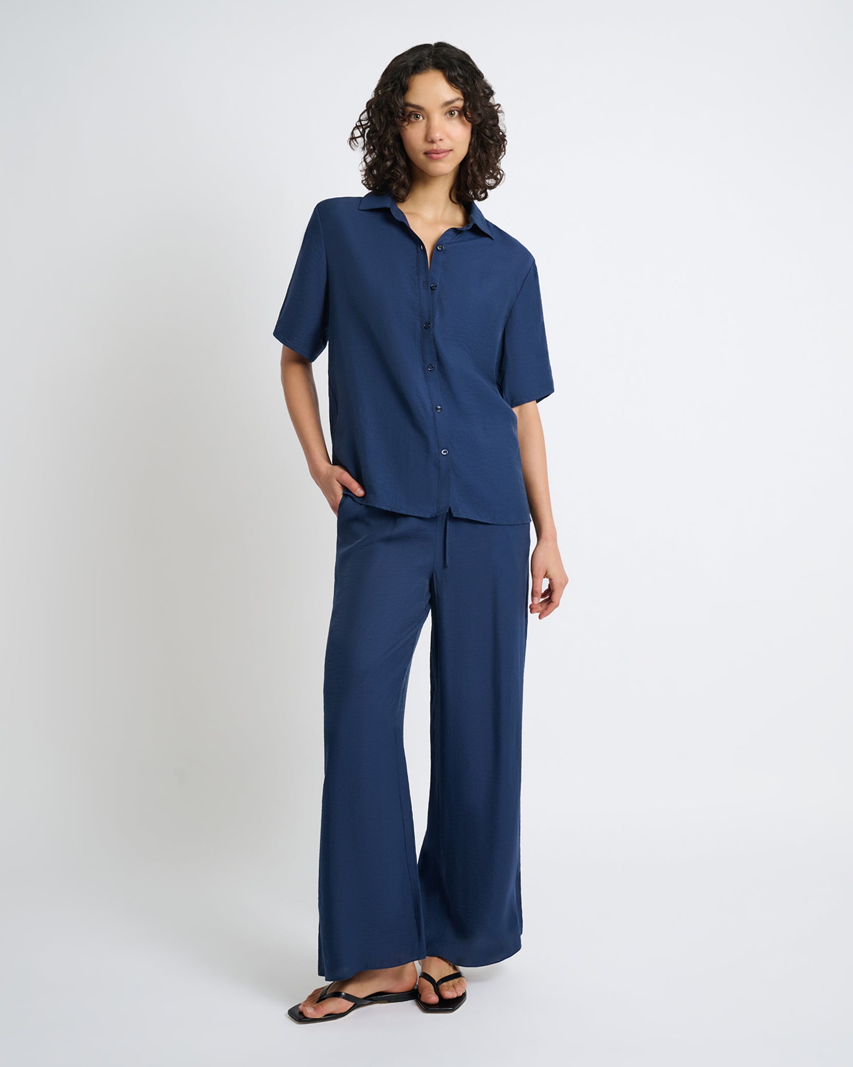 トップス OAMC CASCADE COTTON SHORT-SLEEVE SHIRT トップス OAMC CASCADE COTTON SHORT-SLEEVE SHIRT OAMC CASCADE