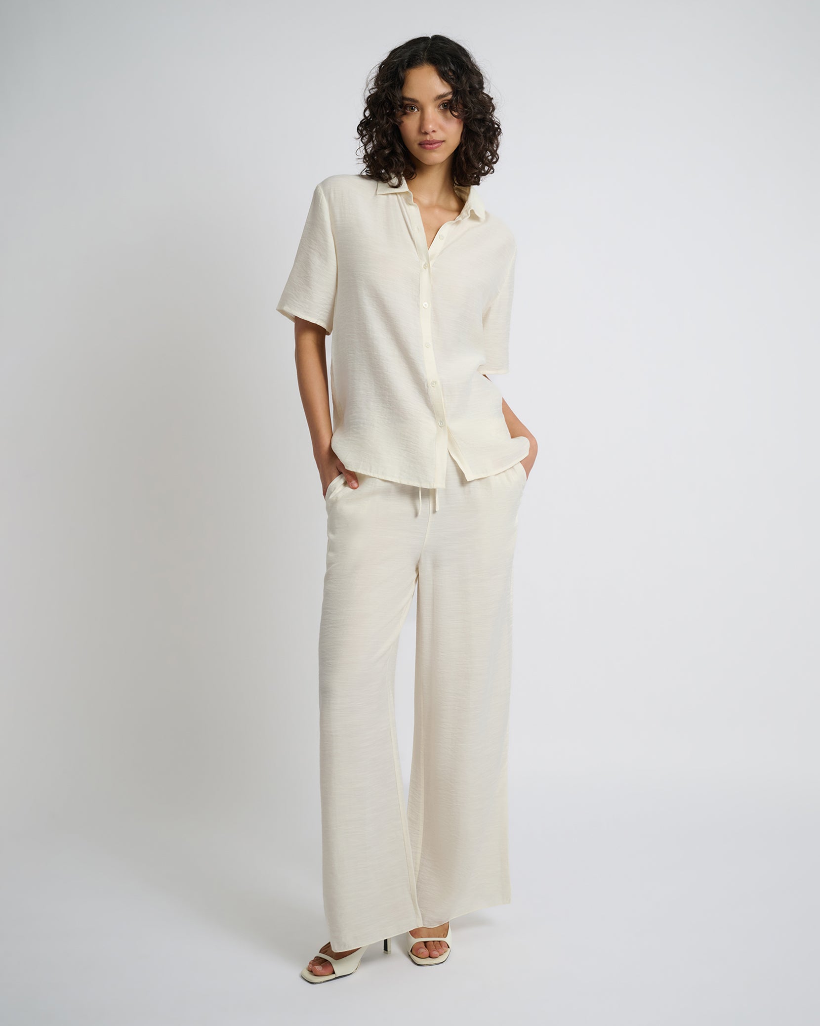Crinkle Wide Leg Drawstring Pant – onia