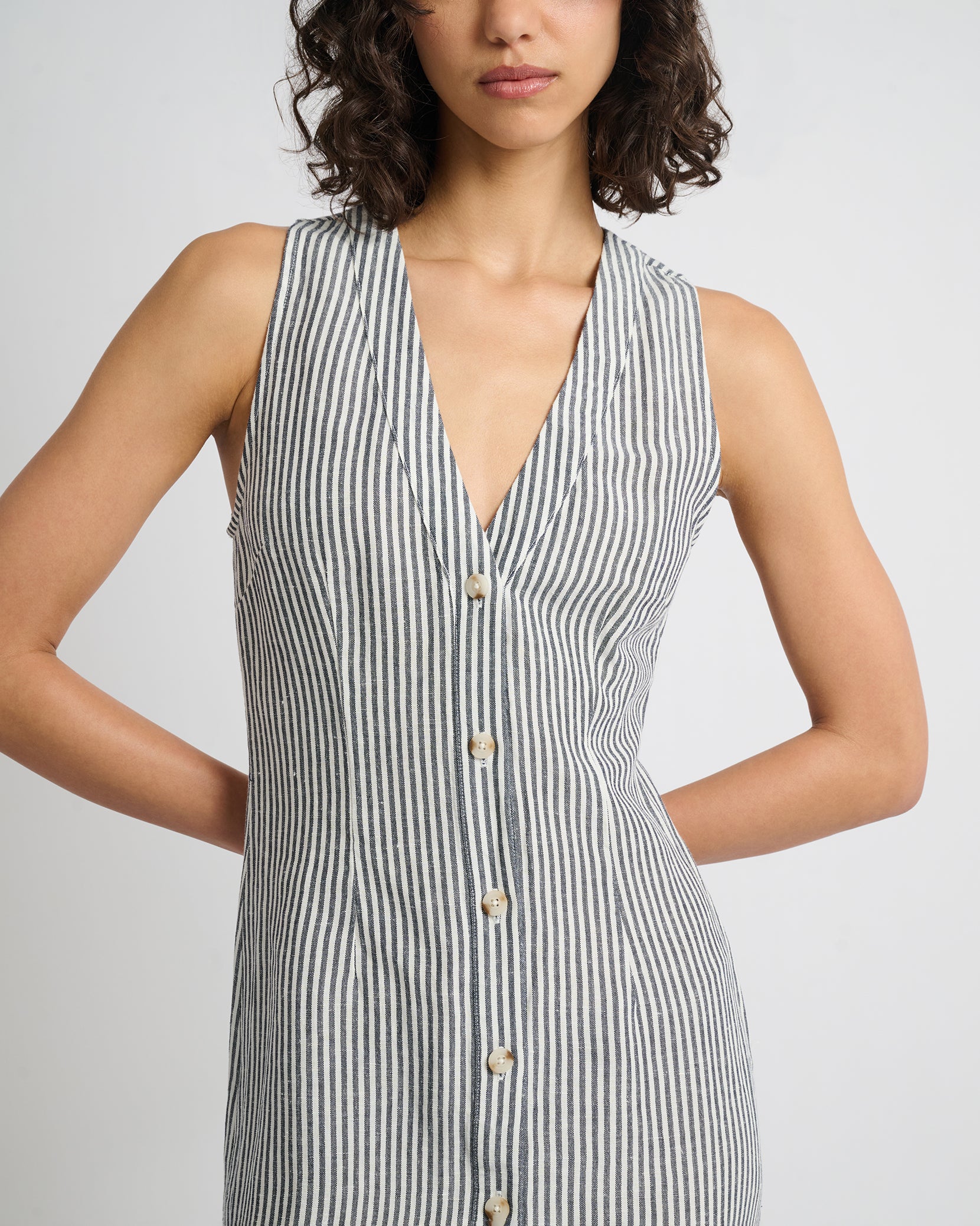 Deep Navy/White