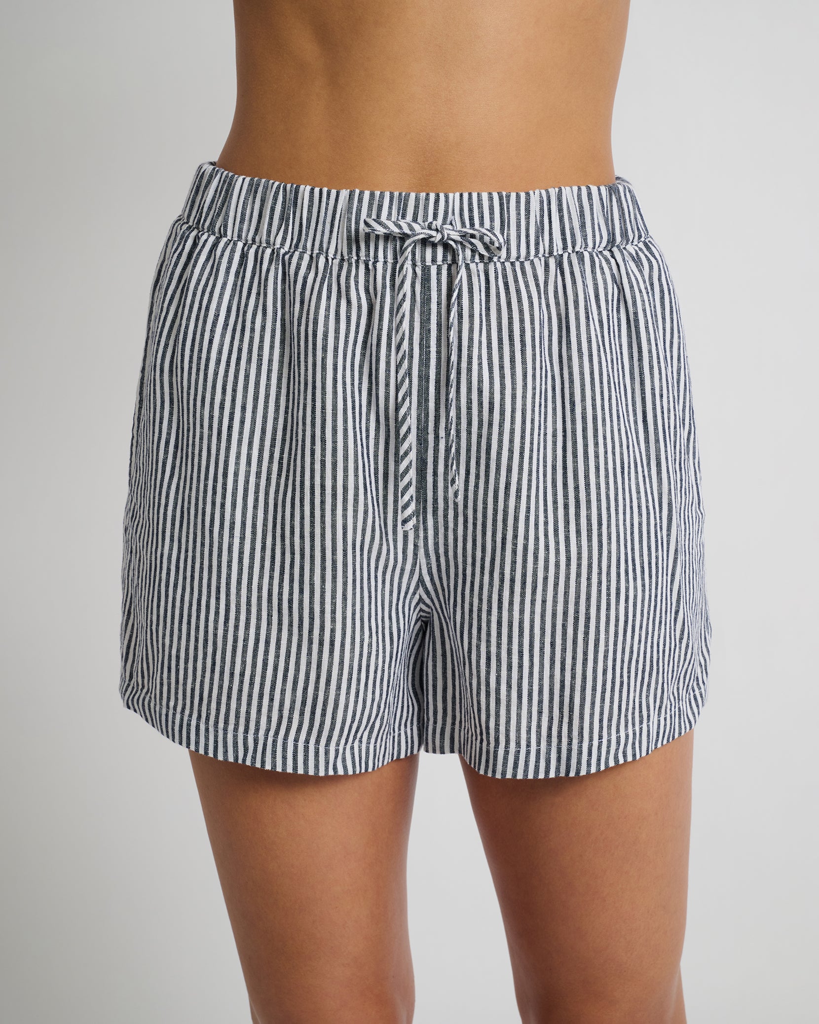 Deep Navy/White