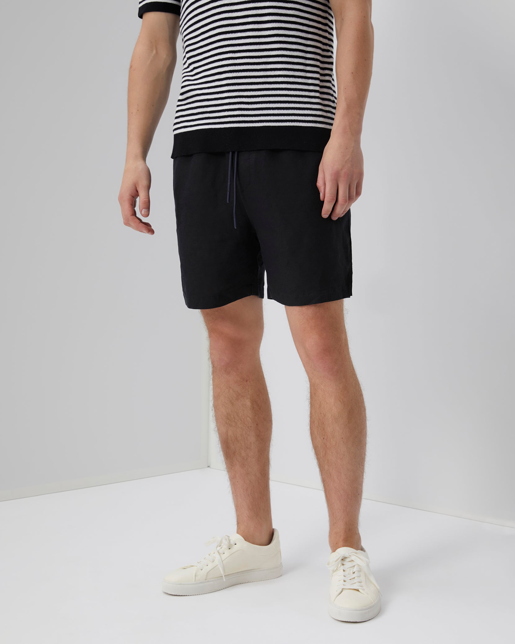 Onia Stretch Linen Pull On Cargo Short top