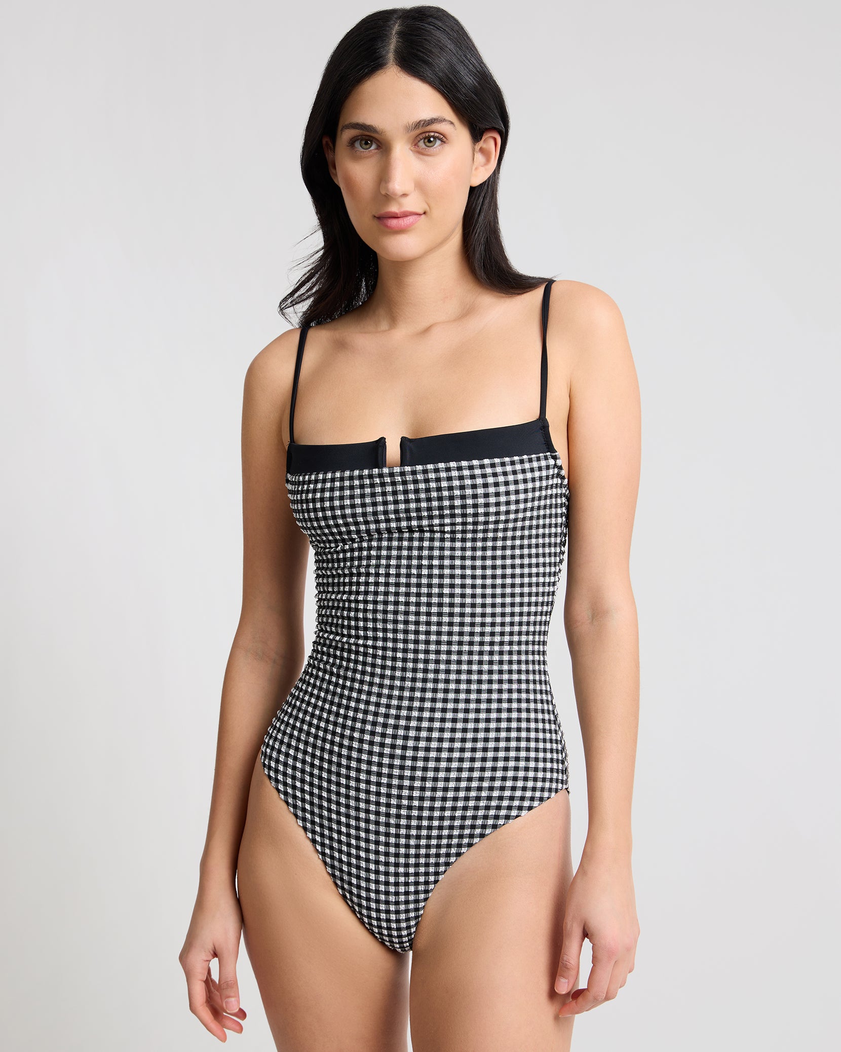 Melanie One Piece – onia