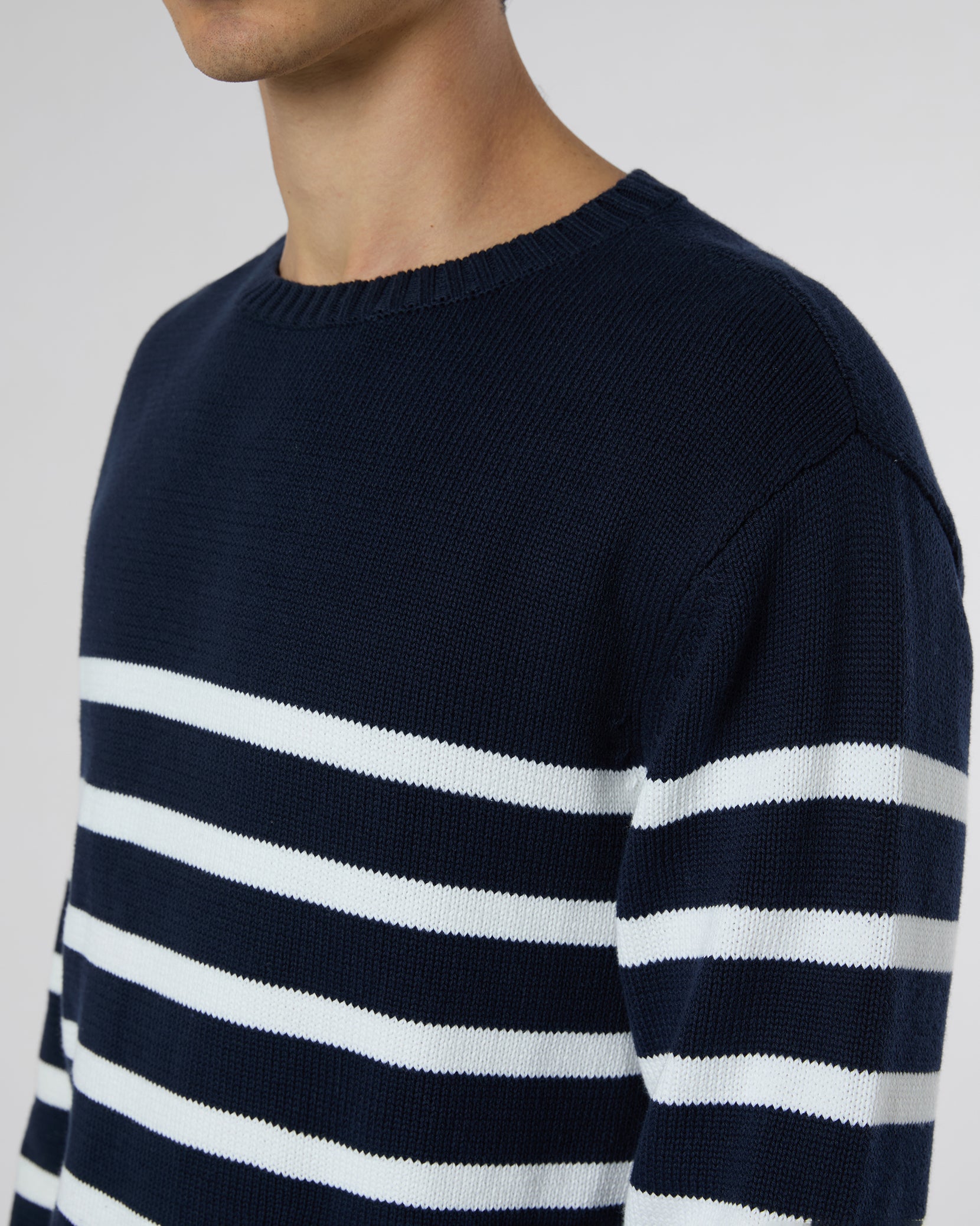 Deep Navy/White