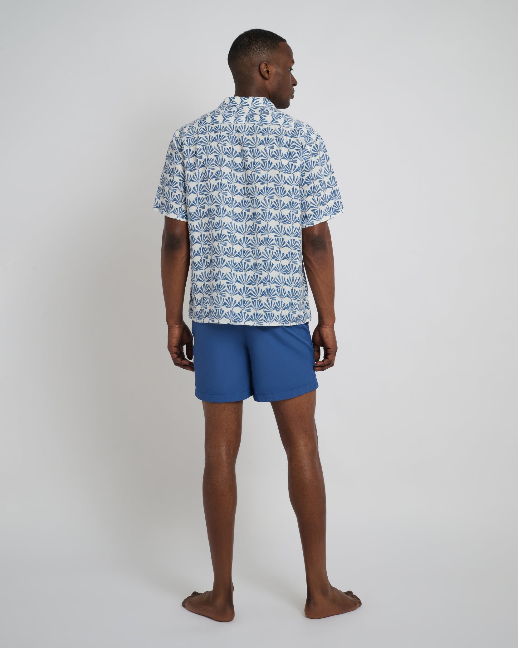 bow.a 水際 NAMINAMI SHORT PANTS 8 Inch Inseam Shorts | Banana Republic Factory