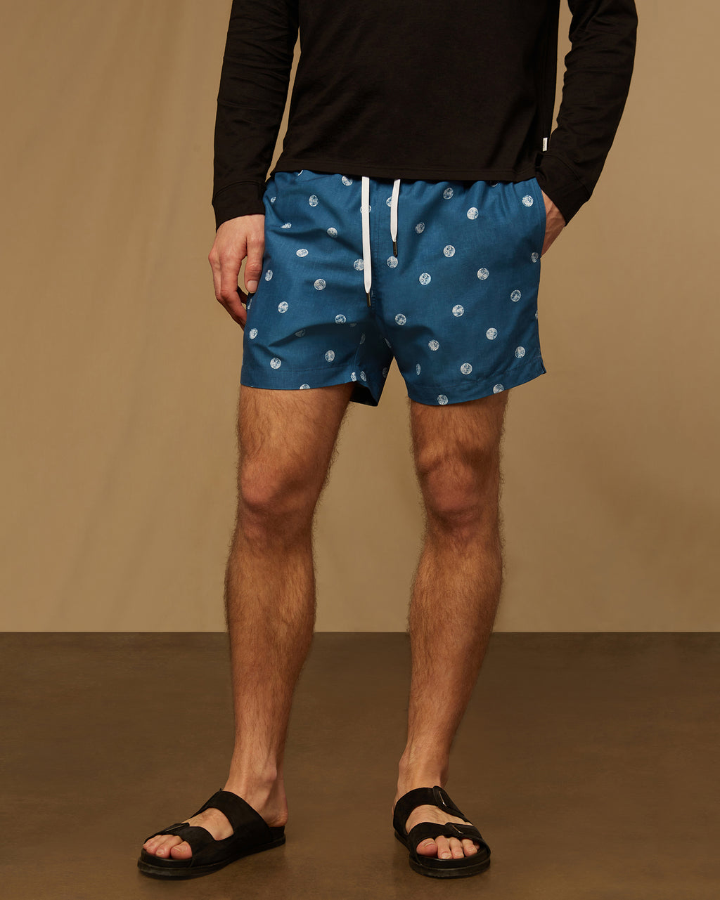 Dark Blue/White